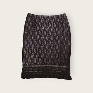 Vintage Y2k Moda International black lace elastic waist ruffle hem midi skirt